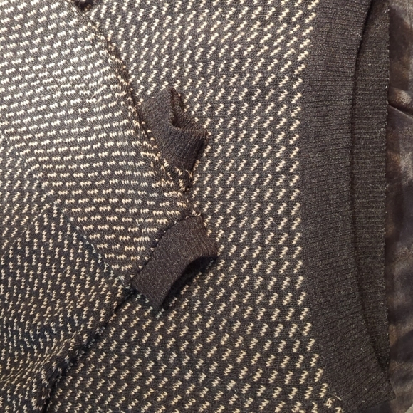 Retro Roots Wool Sweater - Picture 3 of 6